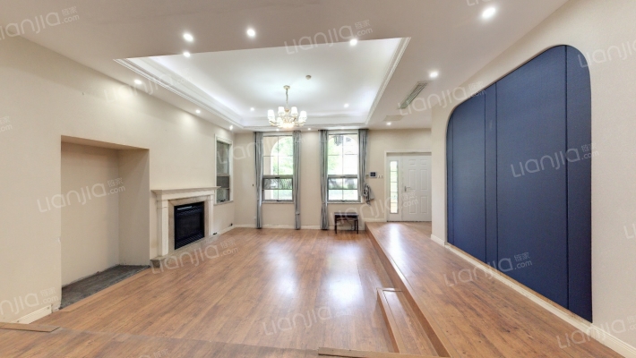 玛斯兰德桃子街区二手房实景图