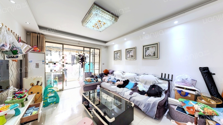 和地蓝湾二手房实景图