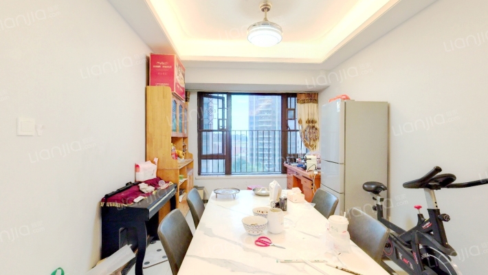 龙光玖龙郡二手房实景图