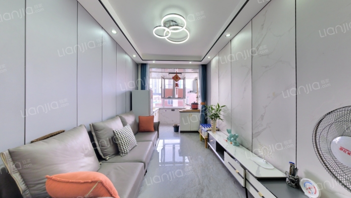 整洁小区二手房实景图