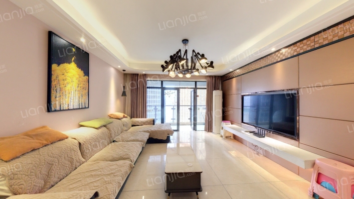 皇冠国际二手房实景图