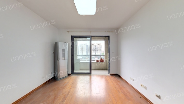 金地湾流域（二期569弄）二手房实景图