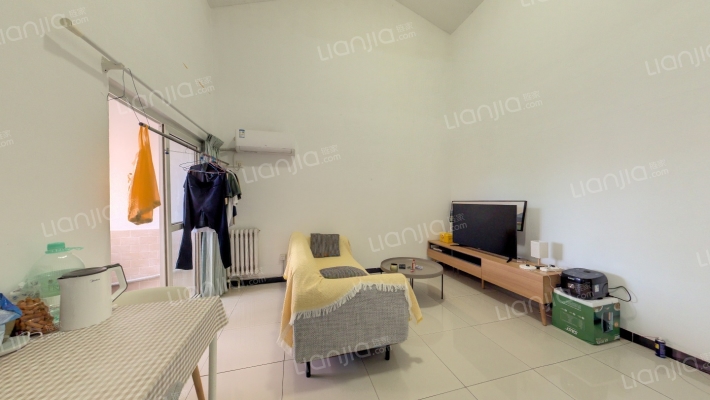 京泉馨苑东里二手房实景图