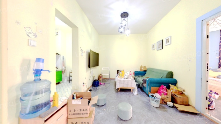 军安卫士花园二手房实景图