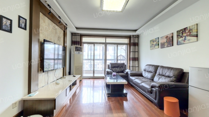 康泰新城二手房实景图