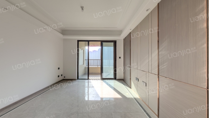 和昌优地二手房实景图