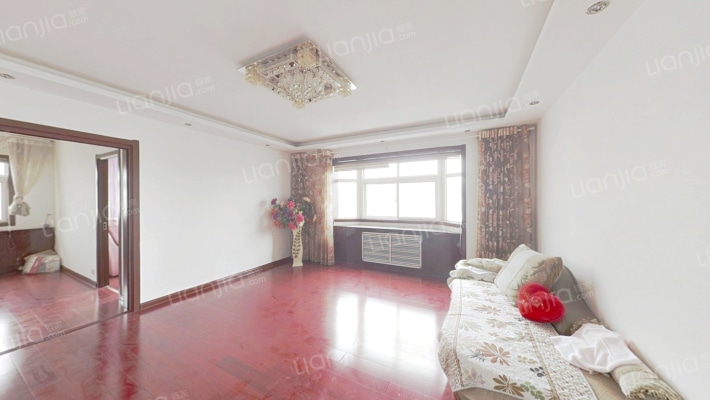 世秀新区二手房实景图