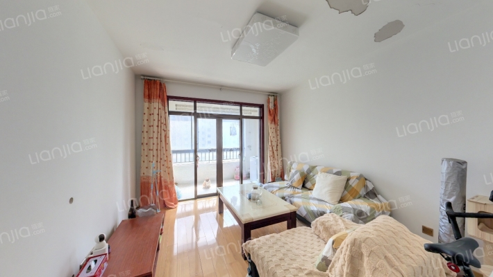 东方蓝海二手房实景图