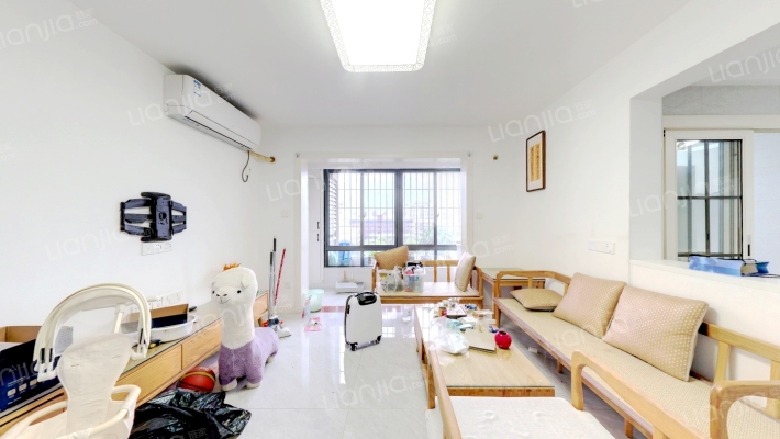 秀峰景山佳园二手房实景图