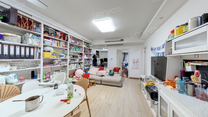 百瑞景中央生活区三期二手房实景图