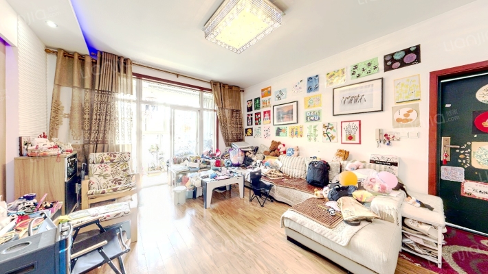 实久花园二手房实景图