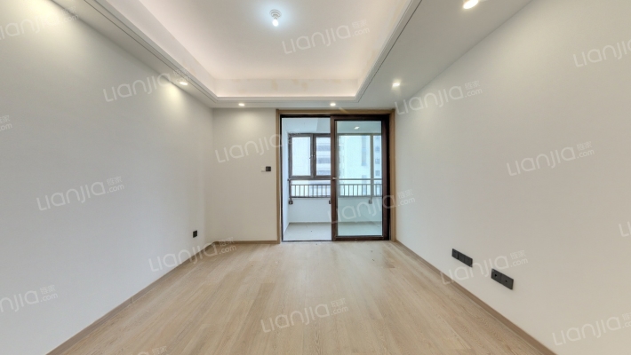 宝能翡丽河滨二手房实景图