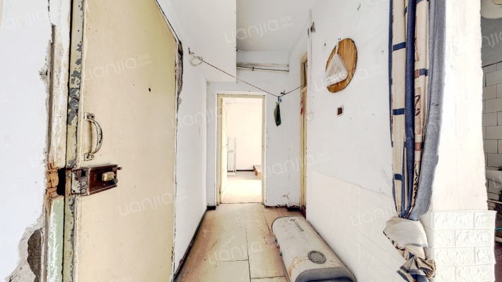 伏牛路121号二手房实景图