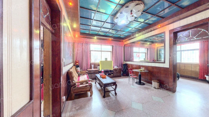 万山路101号二手房实景图