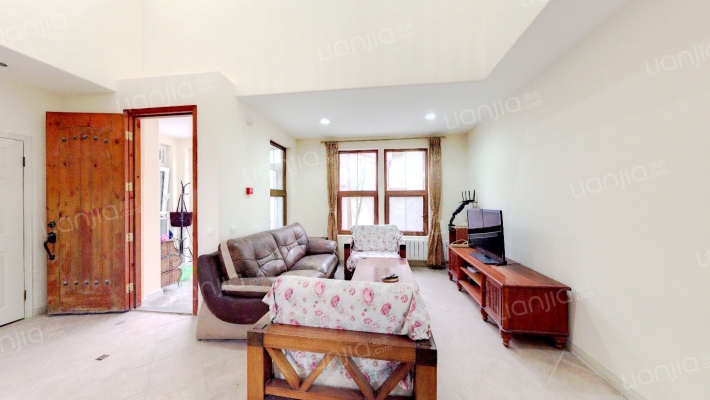 纳帕溪谷二手房实景图