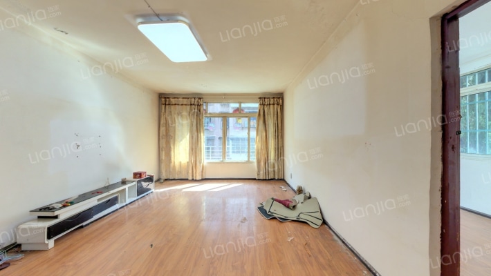 无线电厂宿舍二手房实景图