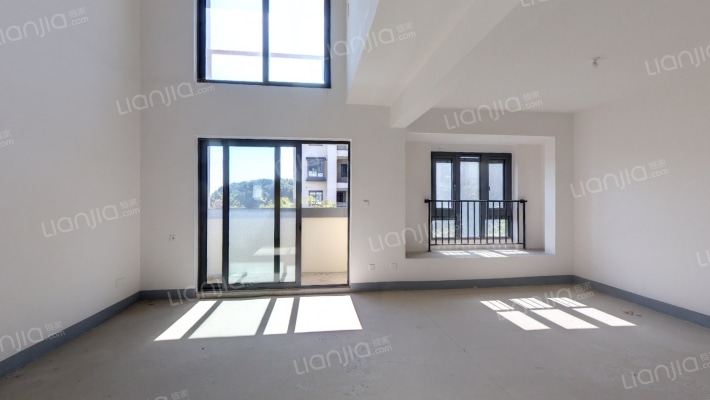 远洋湖墅二手房实景图