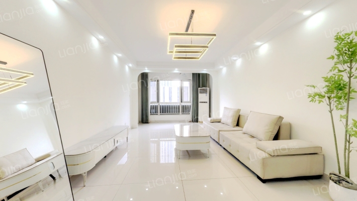 万达广场B2南区二手房实景图