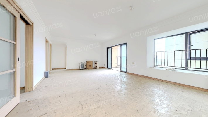 美的新城公园天下二手房实景图