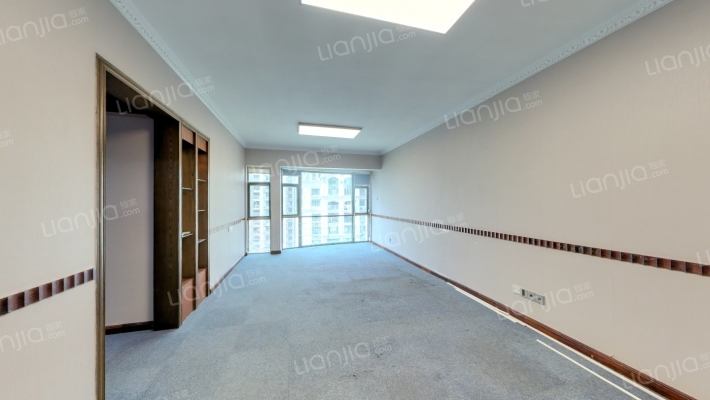 皓瀚华轩二手房实景图