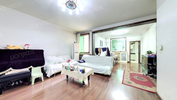 金海怡景苑二手房实景图