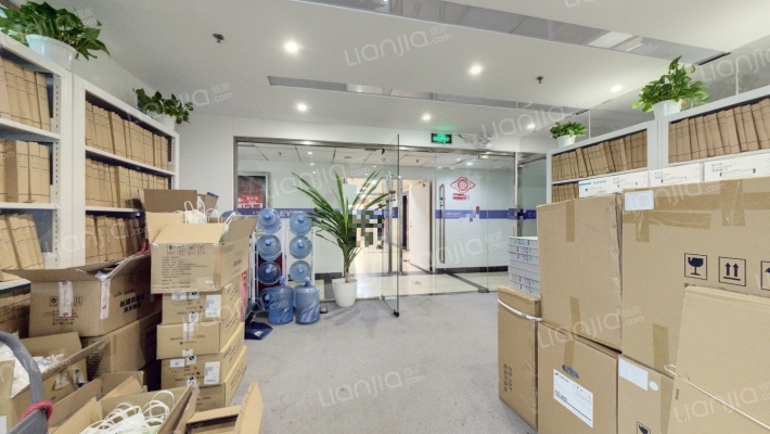 琨莎中心二手房实景图