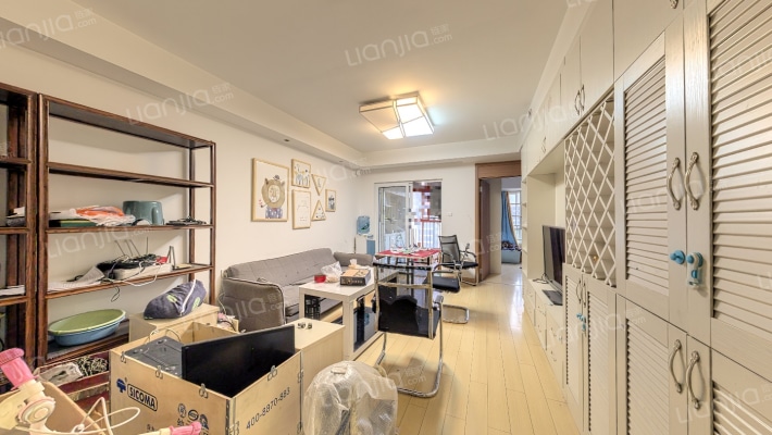 万科城E区二手房实景图