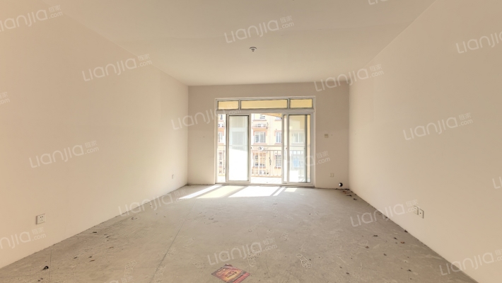 依云小镇二手房实景图