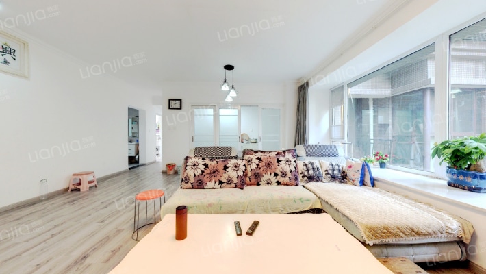 珠江青云台二手房实景图