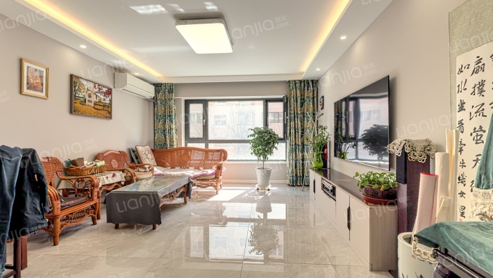 东油馨村二手房实景图