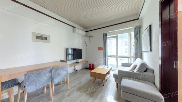 樱花假日二手房实景图