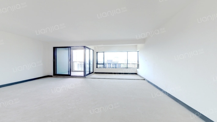 昱湖壹号萃峯二手房实景图