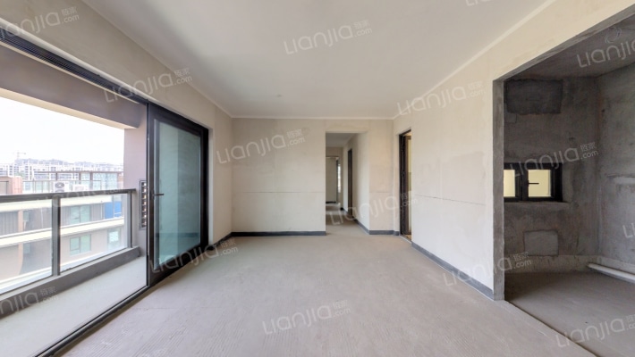 越秀悦映湖山悦澜二手房实景图