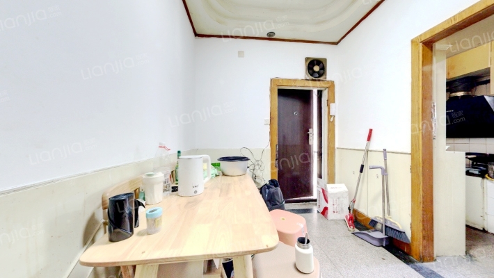 闸弄口铁路宿舍二手房实景图