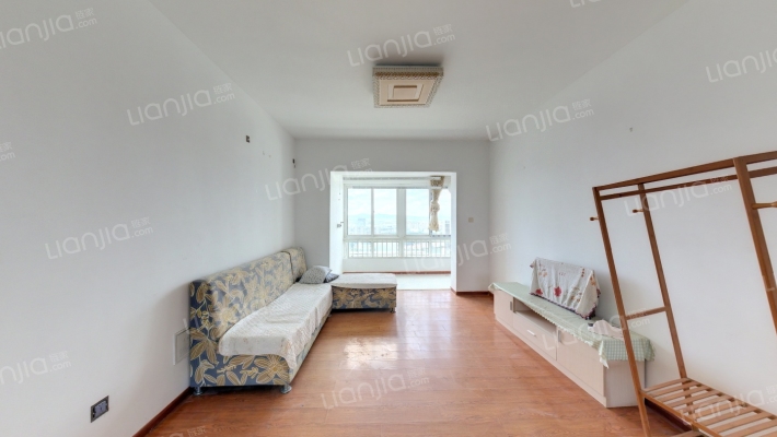 莱山宝龙城市广场二手房实景图