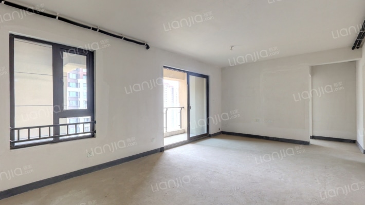 金科博翠天宸二手房实景图