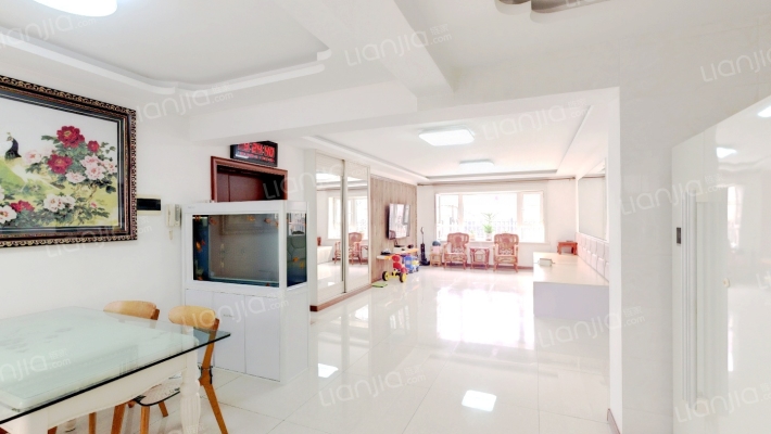 太阳世纪居二手房实景图