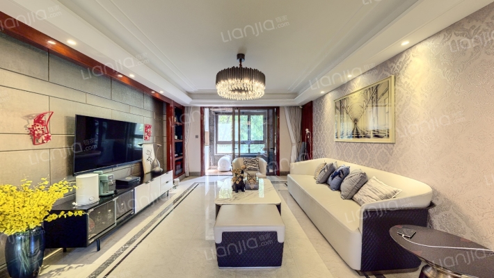 万科翡翠雅宾利二手房实景图