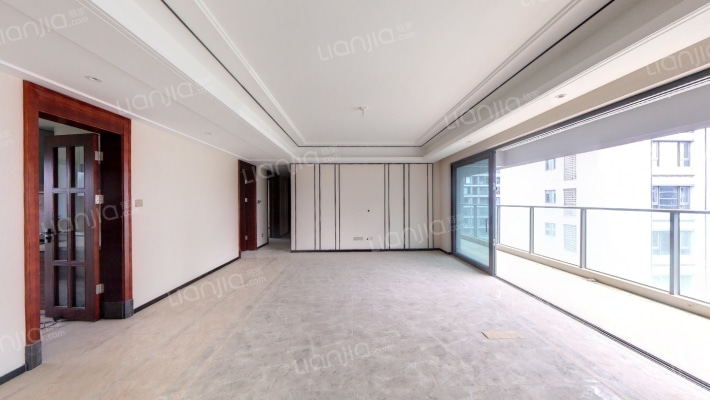 融创玖境臺二手房实景图