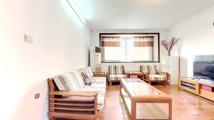 新里河新村二手房实景图