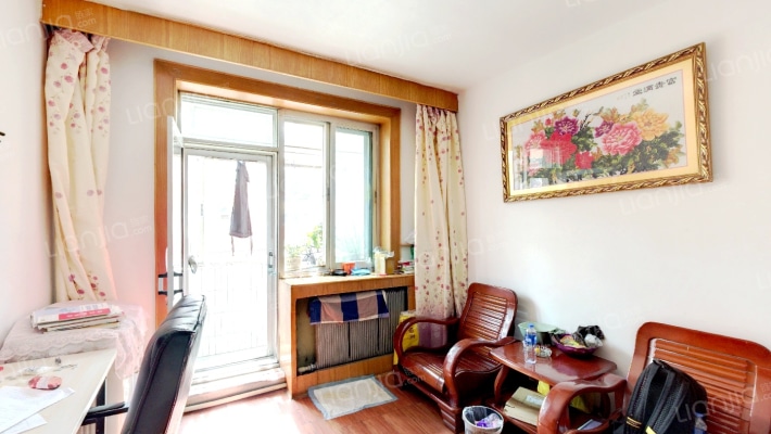 报社二手房实景图