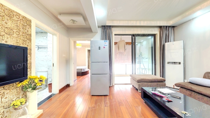 东方听潮豪园二手房实景图