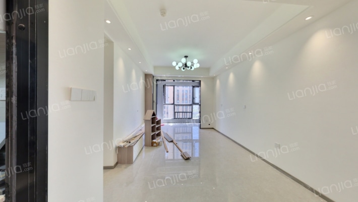 孔雀城航天府二手房实景图