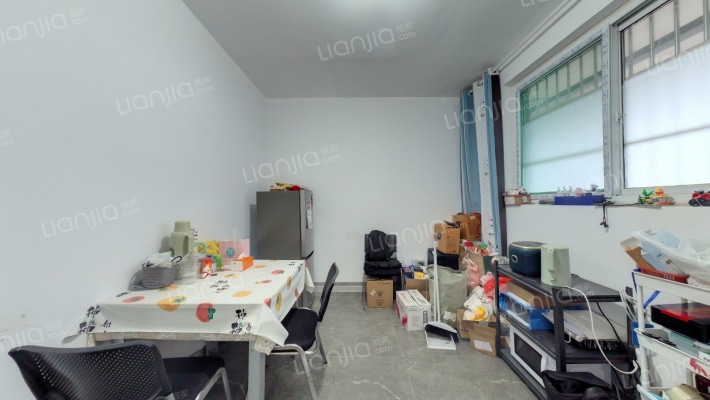 山湖苑二期二手房实景图