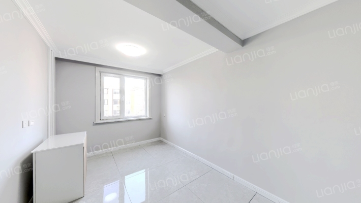 溪畔人家二手房实景图