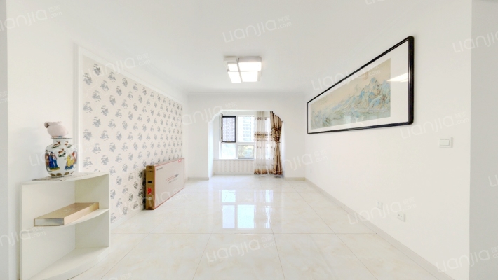 荣盛盛京绿洲二手房实景图