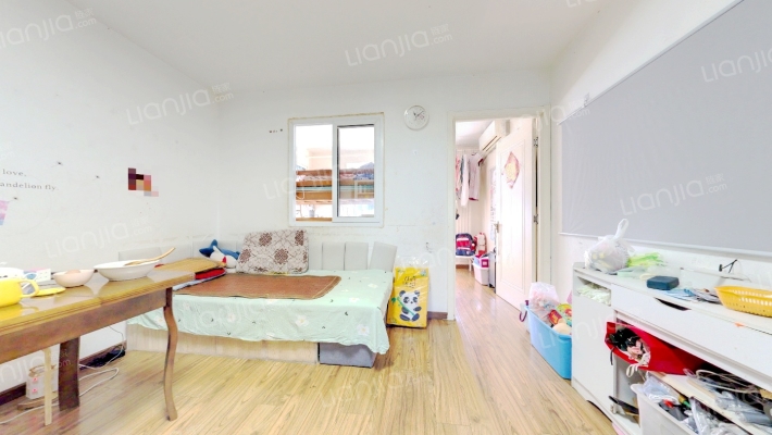 红居斜街4号院二手房实景图