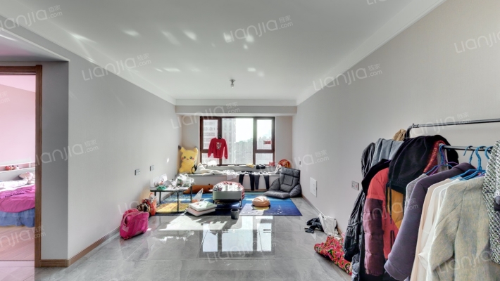 万科时代都会二手房实景图