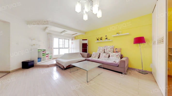 深航飞行员公寓二手房实景图