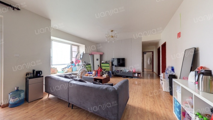 致瑞雅苑B区二手房实景图